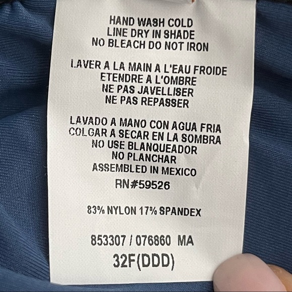 BECCA underwire halter bikini 32F(DDD) - Picture 7 of 9